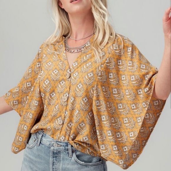 BNWT Do Everything In Love button-down top, Kimono sleeve, OSFM - Picture 2 of 7